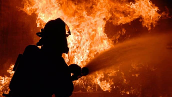 В Днепре в пожаре погибли женщина и трое детей