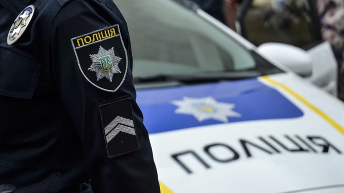 Армия РФ нанесла удар по железнодорожному вокзалу Херсона, погиб полицейский