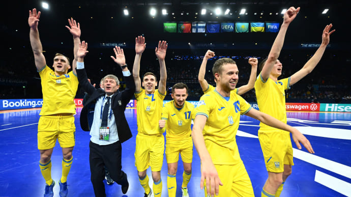 Футзал: Украина сыграет с Россией в полуфинале Евро