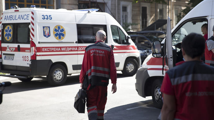 В Киеве за сутки более 900 новых больных COVID и 20 смертей