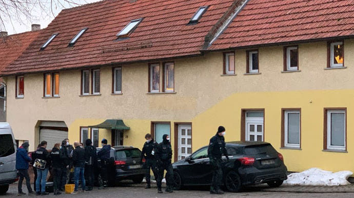 В Германии прошли масштабные рейды против криминальной сети неонацистов