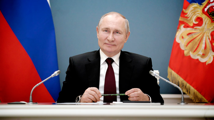 Госдума приняла закон, который позволяет Путину идти на 5-й срок президента