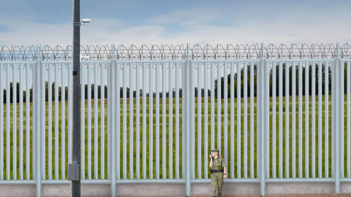 В Польше показали, как будет выглядеть постоянный забор на границе с Беларусью