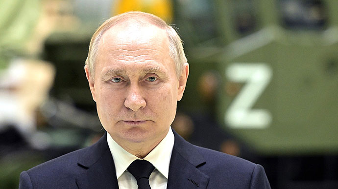 Путін готує новий наступ в Україні в лютому чи березні – Вloomberg