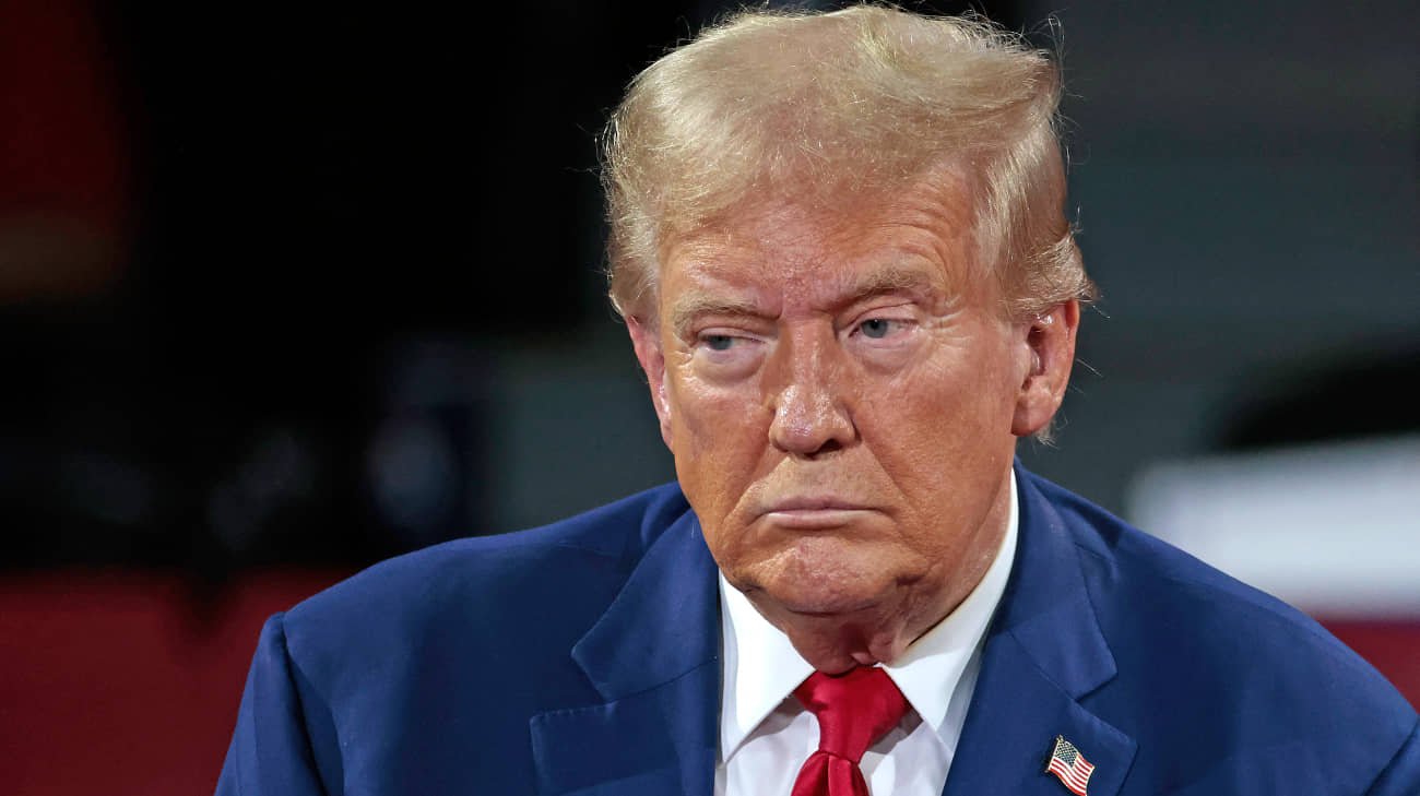 Трамп вимагає, щоб Росія "ворушилася" для завершення війни в Україні