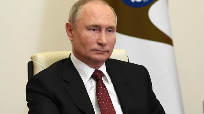 Путин наконец поздравил Байдена: Готов к взаимодействию и контактам 