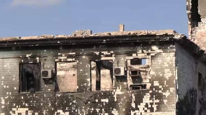 ВСУ разрушили казарму с российскими военными в Кадиевке – Гайдай