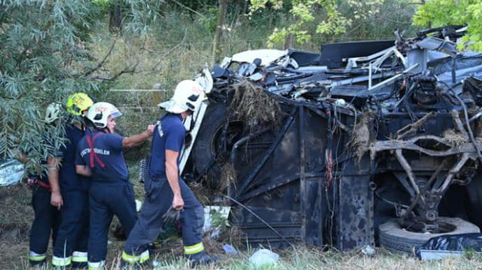 В Венгрии перевернулся пассажирский автобус, 8 погибших