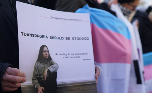 В Киеве радикалы сорвали марш за права трансгендеров