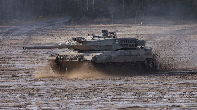 Україна прийняла на озброєння три модифікації танка Leopard