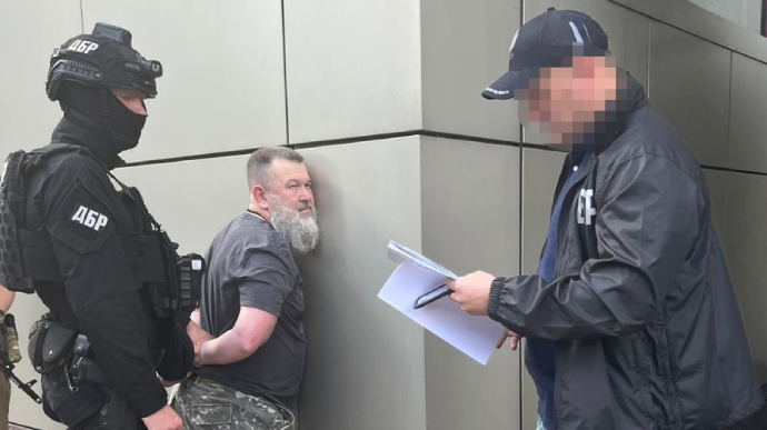 ГБР раскрыло детали, за что задержан экс-начальник управления СБУ в Крыму