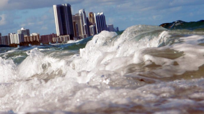 Экология: уровень мирового океана растет быстрее худших прогнозов