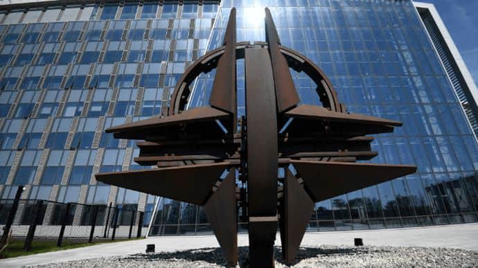 НАТО призвала своих членов сделать зону свободного военного перемещения в ЕС