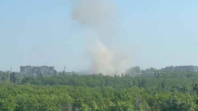 Occupiers report new explosions in Luhansk: bus station and military academy under attack