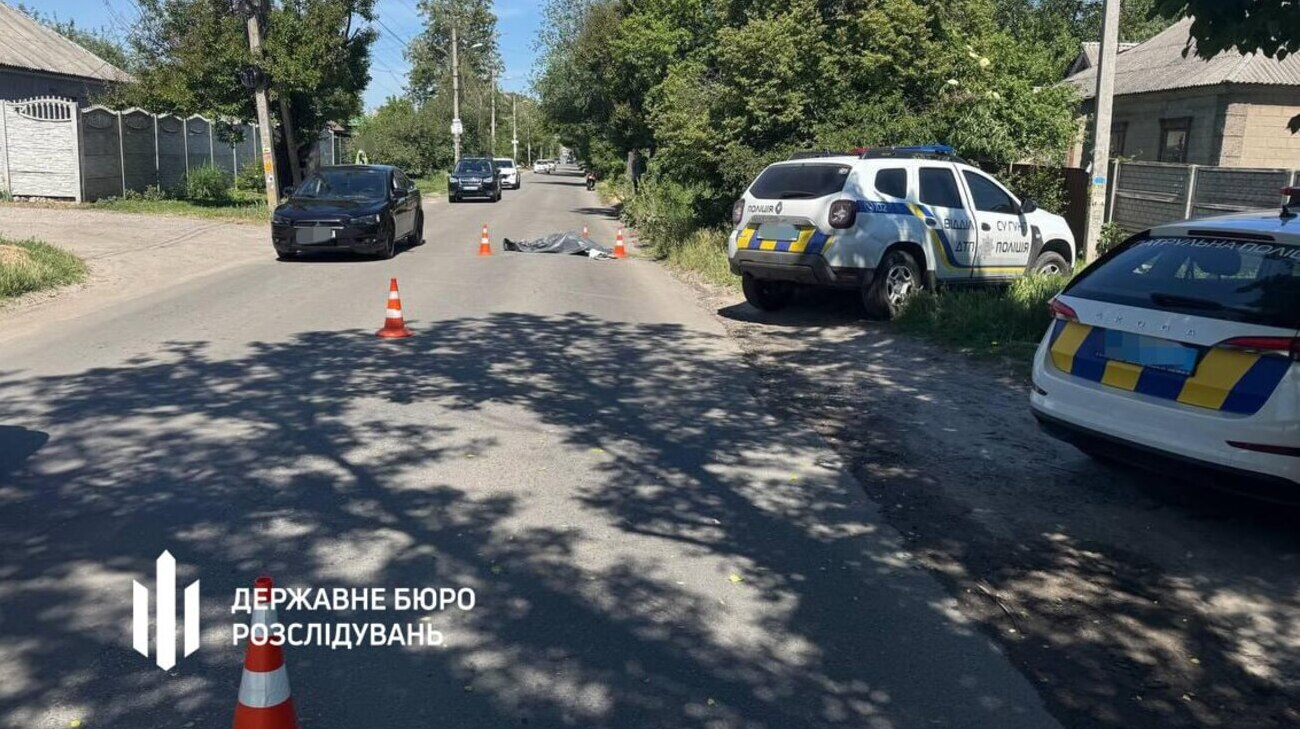 ДБР: У Дніпрі суддя на мотоциклі на смерть збив пішохода