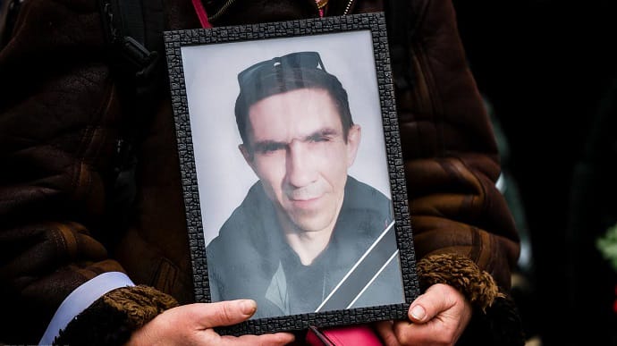 У Білорусі на похороні активіста затримали ведучого жалобної церемонії