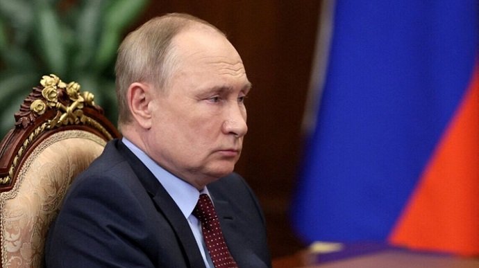 Putin threatens Ukraine with harsh response in event of terrorist attacks on Russia's territory 