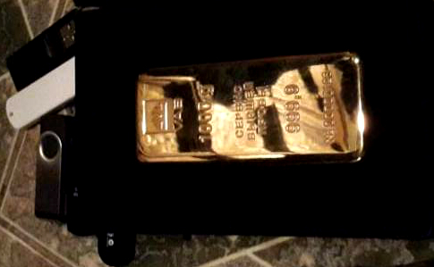 Обшуки у Бережної: СБУ знайшла лист до Лаврова та кілограм золота