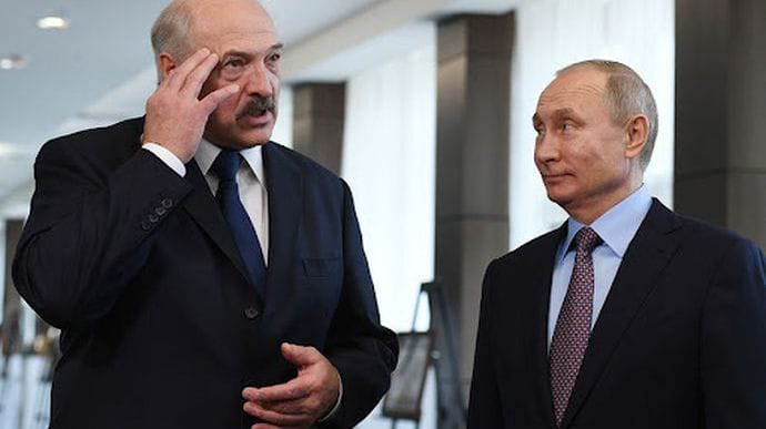 Лукашенко поскаржився, що Путін не виконує обіцянку, у Кремлі відповіли