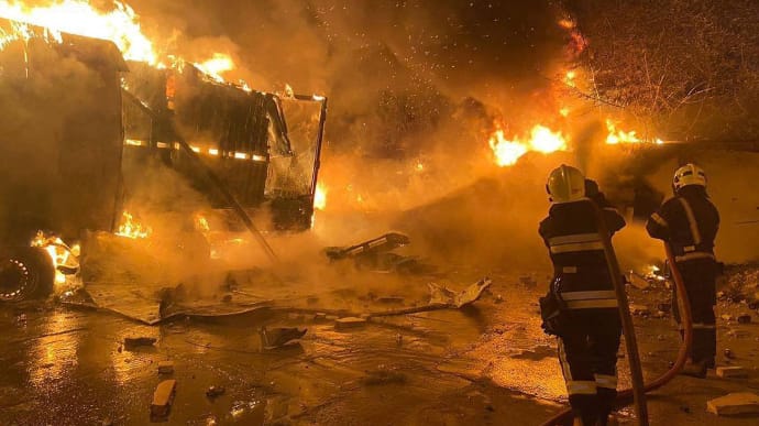 Four lorries burned near Lviv due to Shahed drone wreckage falling – photos, video