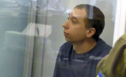 Подозреваемого в убийстве майдановца снайпера выпустили под ночной домашний арест