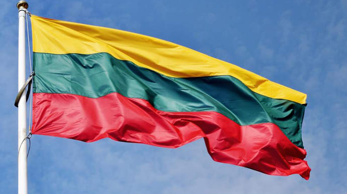 Литва висилає двох білоруських дипломатів