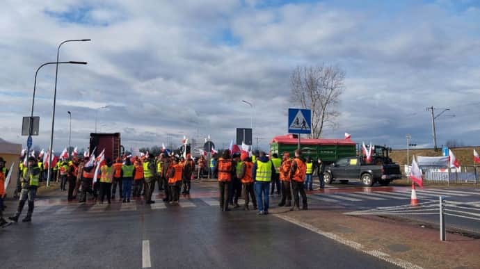 Aggressive blockade: Ukraine's State Border Guard Service on Ukraine-Poland border situation