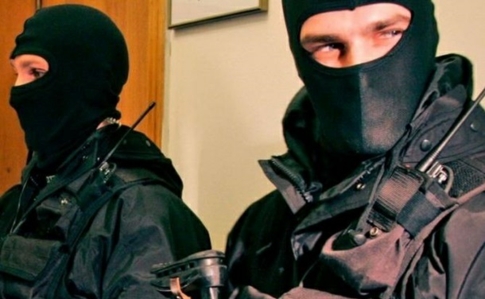 В Раду за деньги: на Луганщине массовые обыски по делу о подкупе избирателей