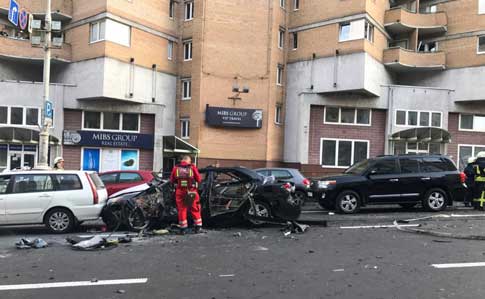 В центрі Києва вибухнув автомобіль