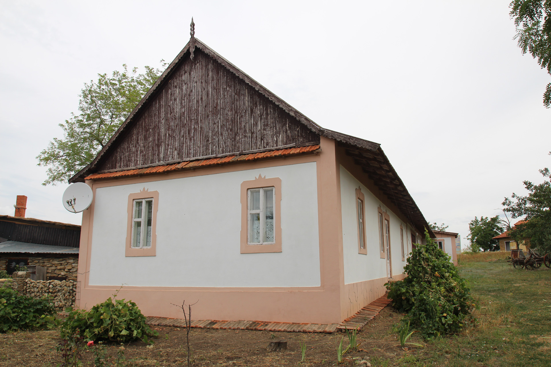 Немецкие колонисты Бессарабии строили узкие и продолговатые дома.