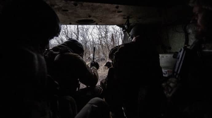 Ukrainian and Russian forces clash 84 times, mostly on Marinka front