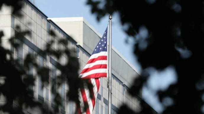 Посольство США порадило американцям в Білорусі запастися їжею і водою