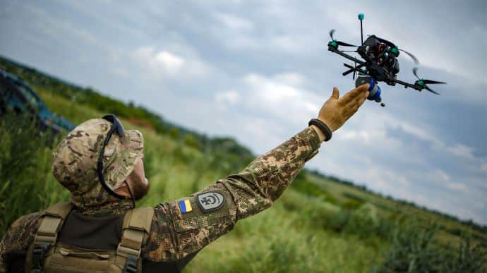 За два тижні понад 60 одиниць техніки росіян під Авдіївкою знищено FPV-дронами – Берлінська