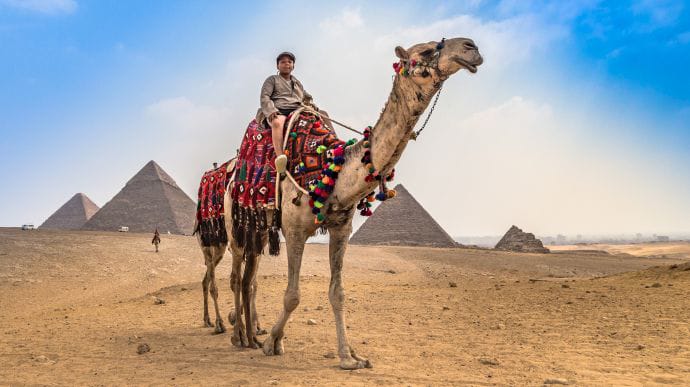 Египет будет требовать у туристов из опасных стран сертификаты вакцинации и тесты