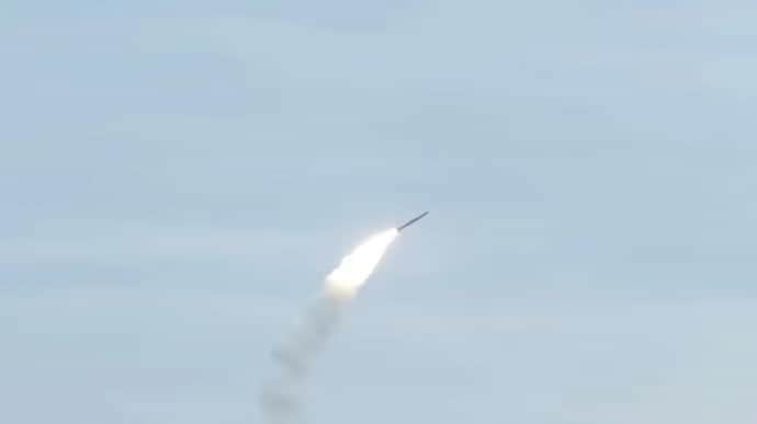 Над Дніпропетровщиною сили ППО збили російську ракету Х-59
