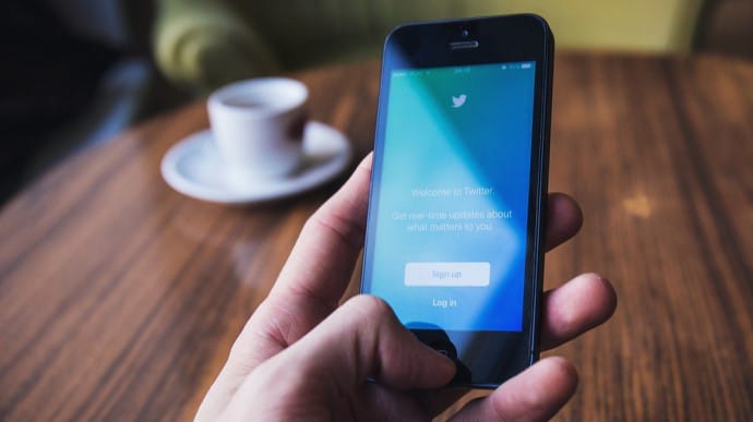Трамп через суд намагається змусити Twitter відновити його акаунт 