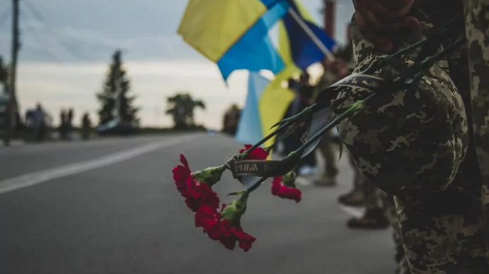 Ukraine brings back bodies of 83 fallen soldiers