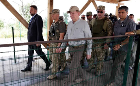Кучма: Попередньо, РФ відвела озброєння біля Станиці Луганської. В ОБСЄ мають підтвердити