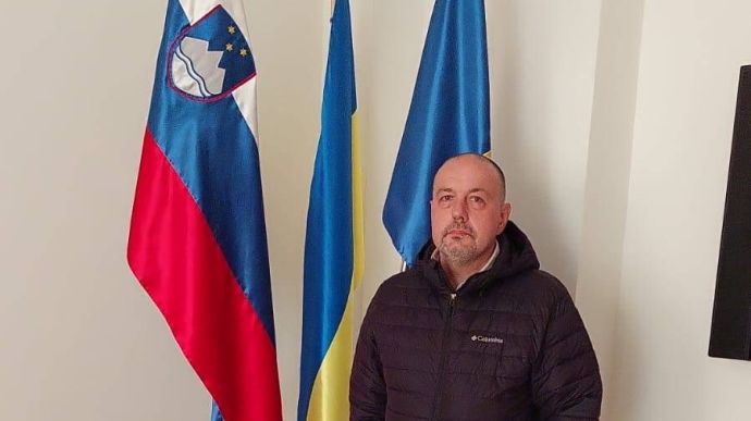 Словенія направила в Київ тимчасового повіреного – підполковника і ексспостерігача ОБСЄ