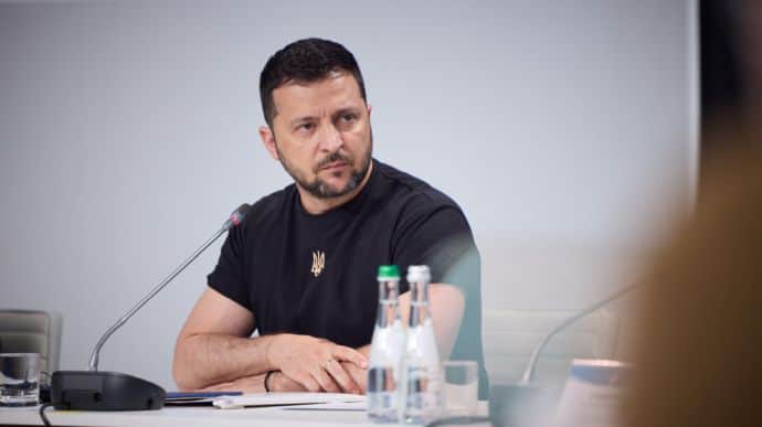 Zelenskyy wants Ukrainian MPs to know: either they support Ukraine, or they will have a hard time there