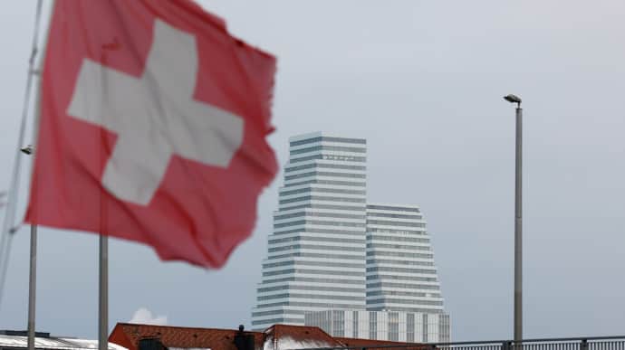 Switzerland joins 13th EU sanctions package