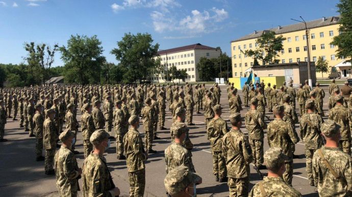 В ДБР розповіли обставини загибелі 4 військових у навчальному центрі Десна