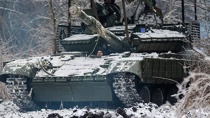 Ukrainian defenders kill 980 Russian soldiers and destroy 24 artillery systems