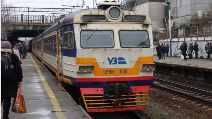 Укрзалізниця пропонує перейменувати 8 станцій кільцевої електрички в Києві