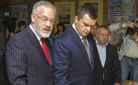 Табачник и Захарченко попали под санкции США