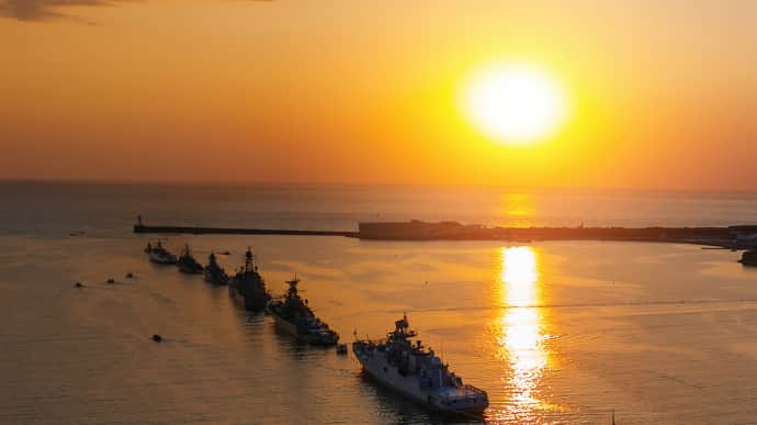 Разведка Британии: Черноморский флот РФ существенно снизил активность и прячется в Новороссийске