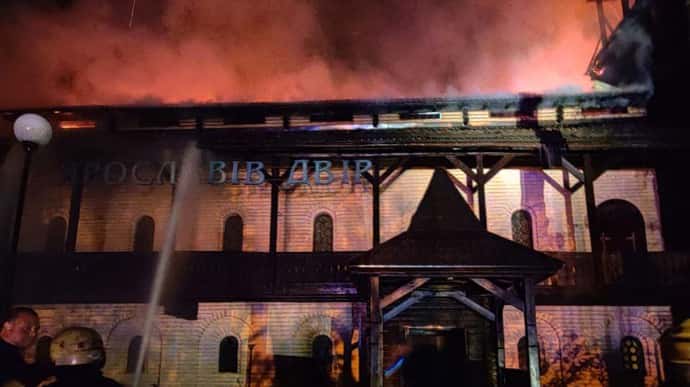 В столице горел закрытый ресторан