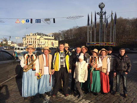 Збір активістів Автомайдану розпочався на Європейській площі. Фото Дмитра Булатова