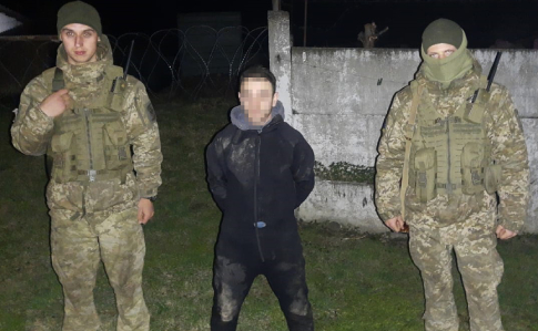 Задержан водолаз, который через Тису переправлял в Румынию медицинские маски