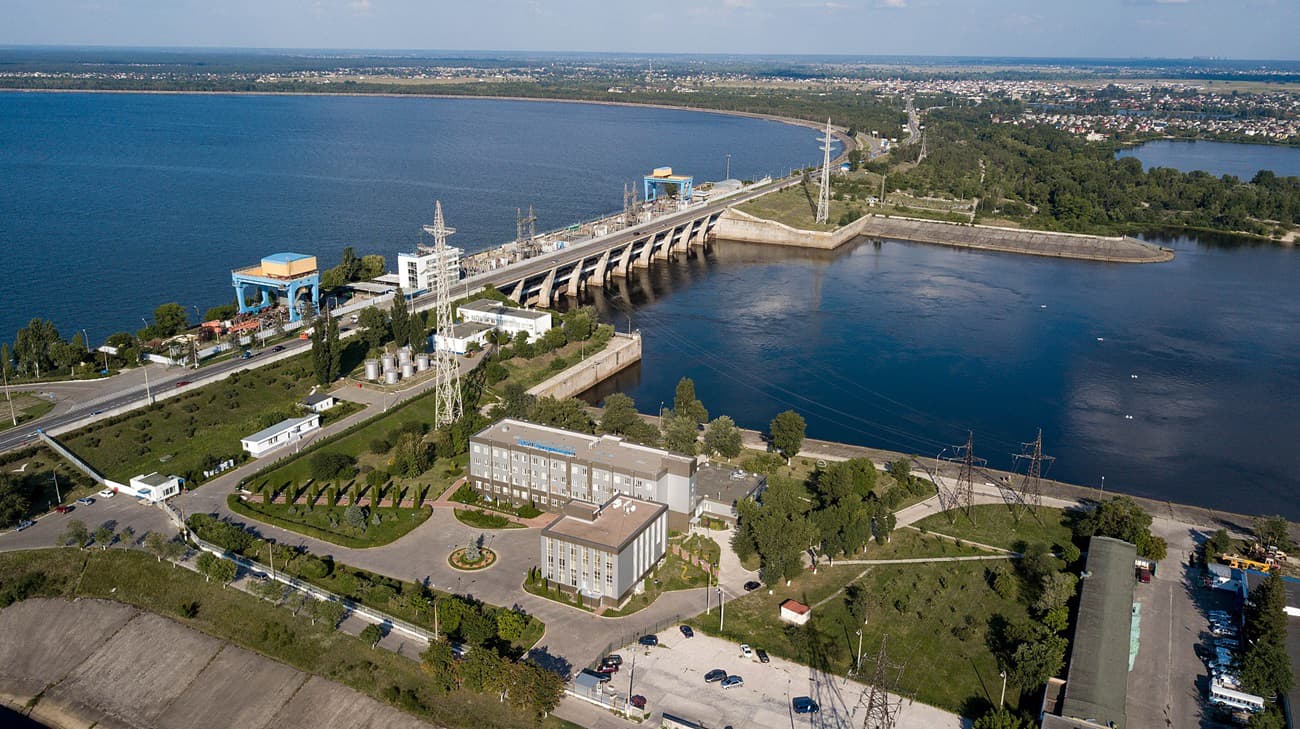 Russians hit Kyiv Hydroelectric Power Plant, damage reported